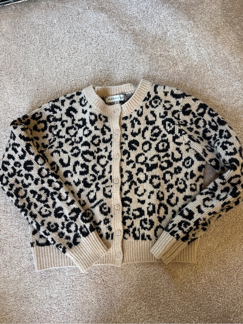 Madden Girl Leopard Print Cropped Cardigan Sweater - Picture 4 of 5
